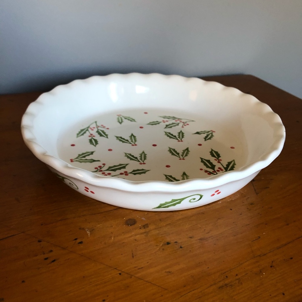 80’s Vintage Holly Leaf Country Pie Plate